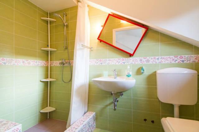 - Ruzicnjak Apartment Zagreb